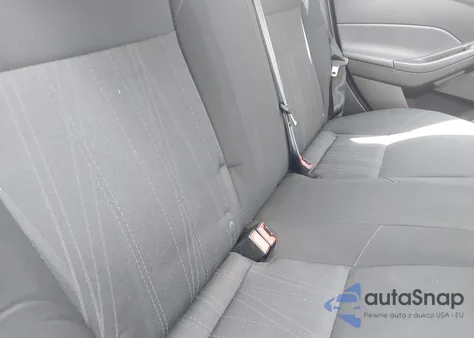 2017 Ford Focus Se z USA, uszkodzony, nr VIN 1FADP3FE7HL335113